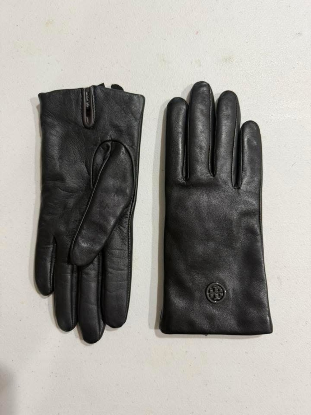 Tory Burch Black Leather Women’s Gloves
